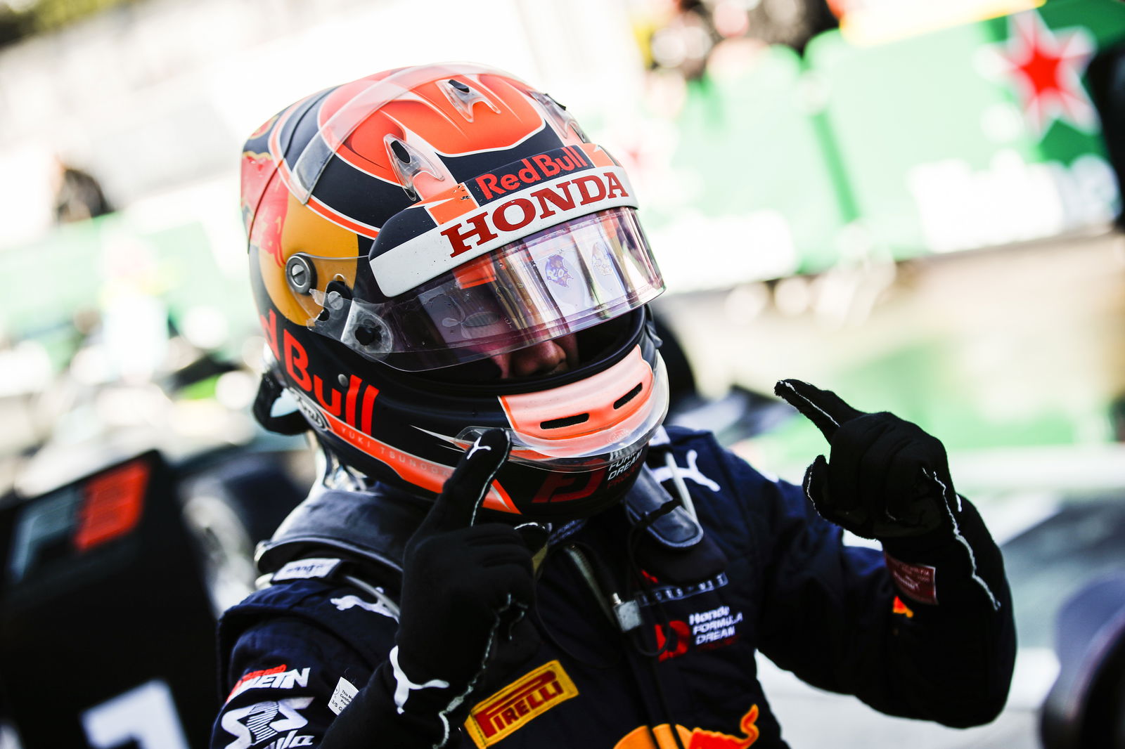 F2 retires #19 in honour of Hubert